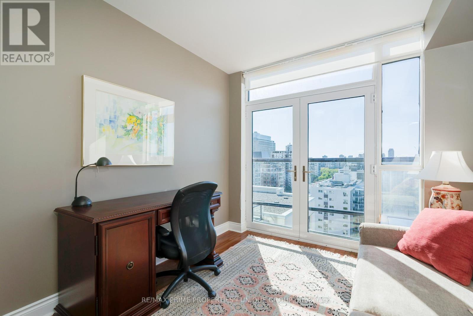 1404 - 10 Delisle Avenue, Toronto (Yonge-St. Clair), Ontario  M4V 3C6 - Photo 24 - C12460947