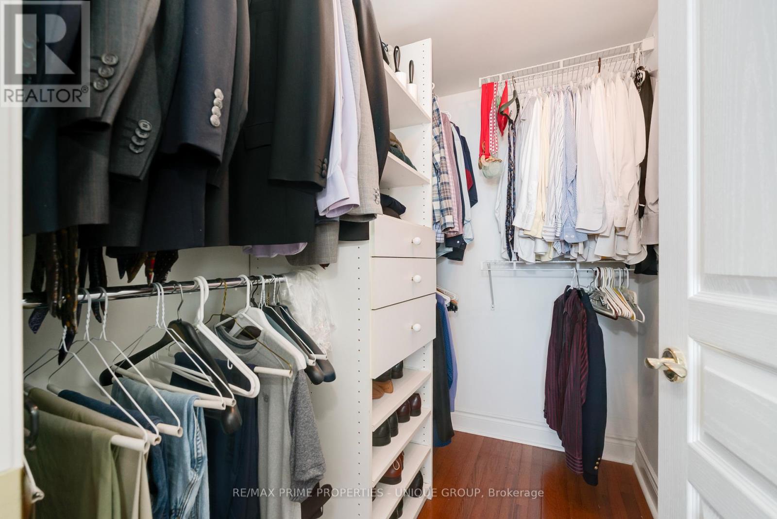 1404 - 10 Delisle Avenue, Toronto (Yonge-St. Clair), Ontario  M4V 3C6 - Photo 20 - C12460947