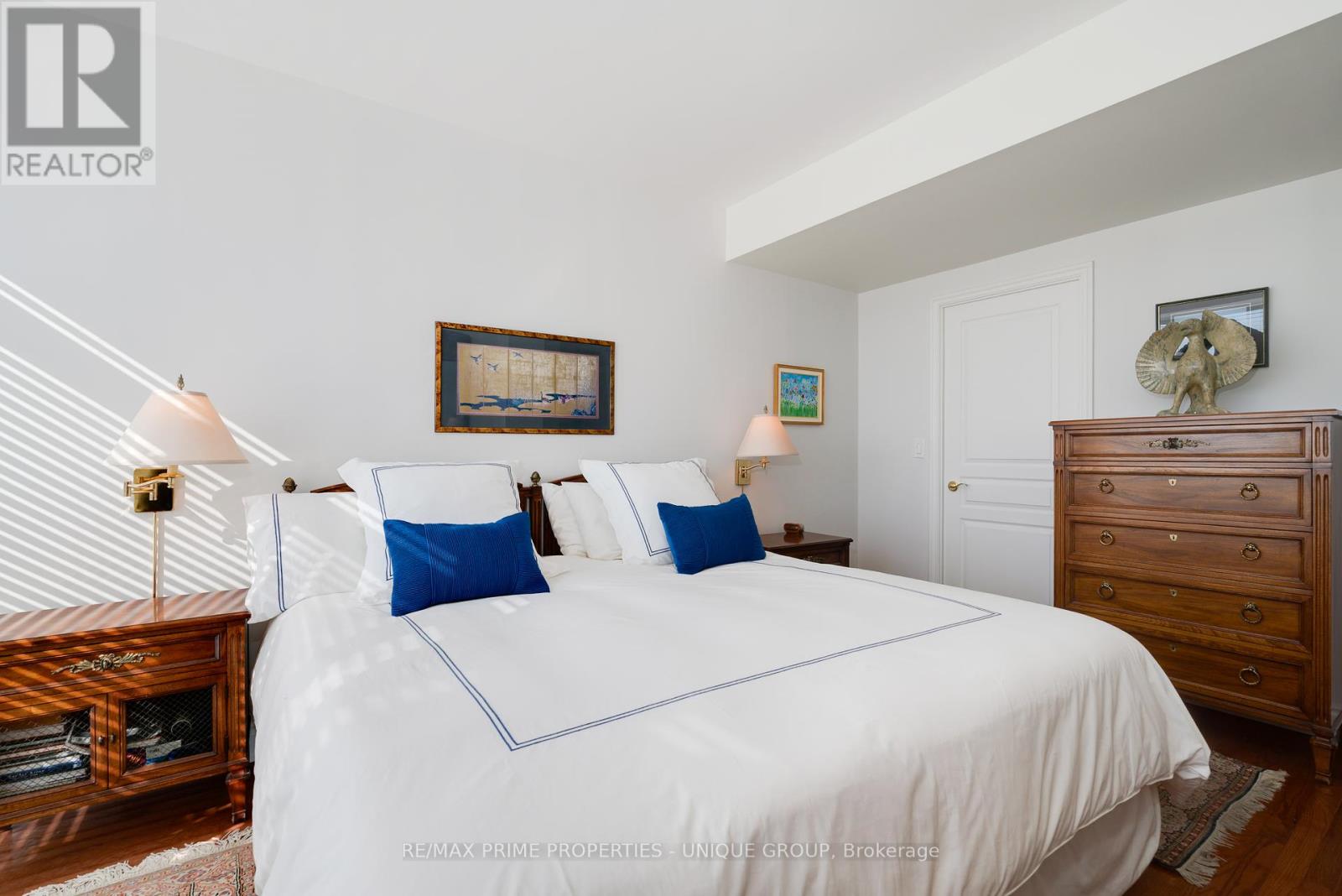 1404 - 10 Delisle Avenue, Toronto (Yonge-St. Clair), Ontario  M4V 3C6 - Photo 18 - C12460947