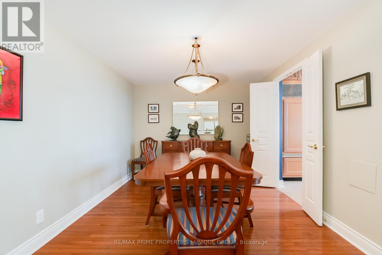 1404 - 10 Delisle Avenue, Toronto (Yonge-St. Clair), Ontario  M4V 3C6 - Photo 9 - C12460947
