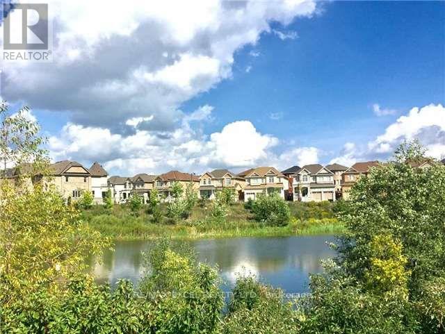 1100 STUFFLES CRESCENT, Newmarket, Ontario