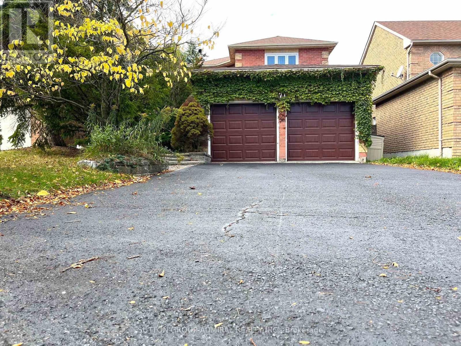 71 COVENT CRESCENT, Aurora, Ontario