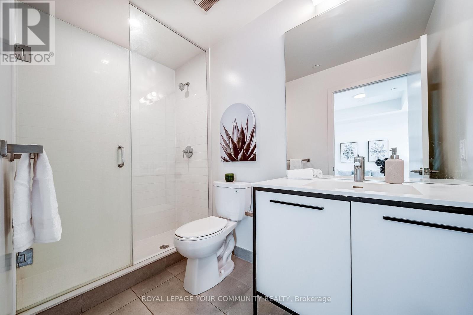 1110 - 185 Deerfield Road, Newmarket (Central Newmarket), Ontario  L3Y 0G7 - Photo 13 - N12461826