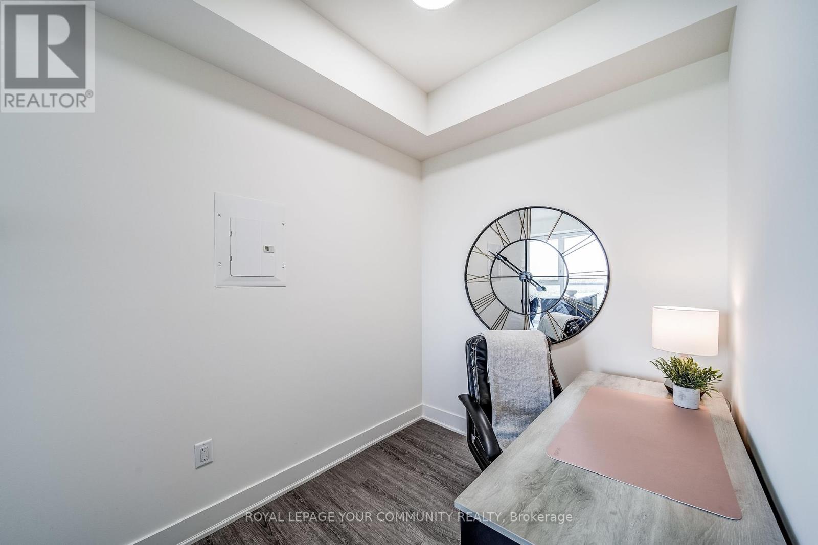 1110 - 185 Deerfield Road, Newmarket (Central Newmarket), Ontario  L3Y 0G7 - Photo 15 - N12461826