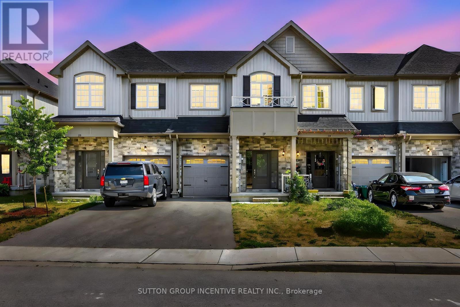 17 CHURCHLEA MEWS, Orillia, Ontario