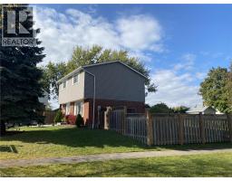 120 CHILTON Drive, Stoney Creek, Ontario