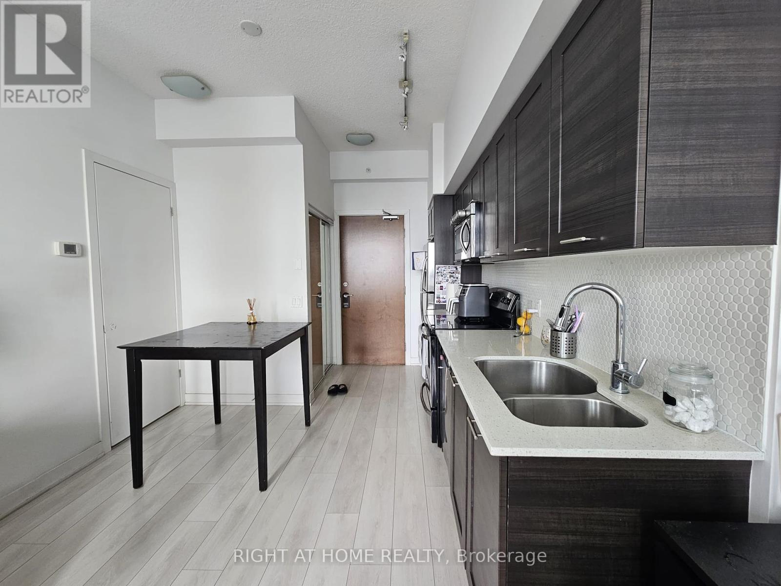 3004 - 2212 LAKESHORE BOULEVARD W, Toronto, Ontario