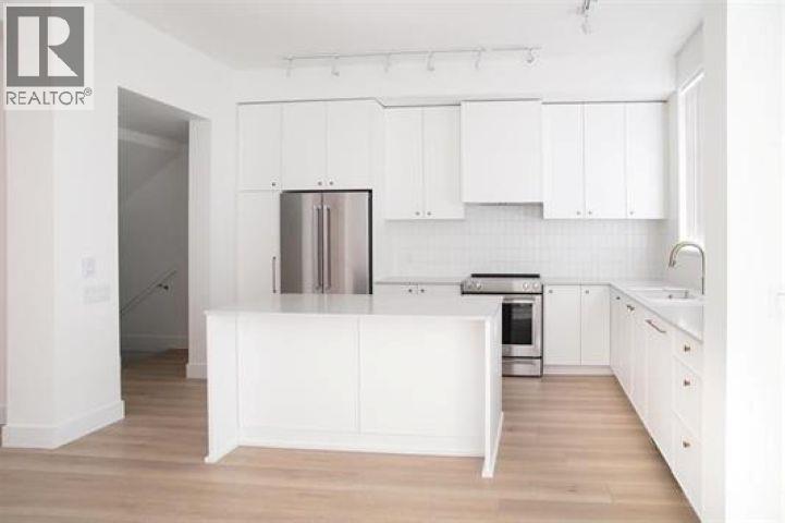 189 1331 Olmsted Street, Coquitlam, British Columbia  V3E 0T3 - Photo 2 - R3058405