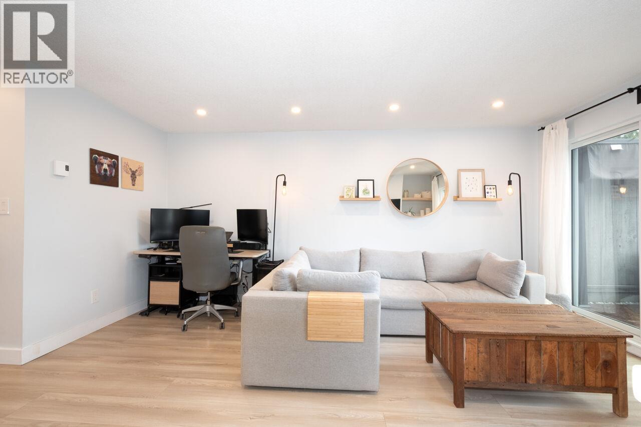31 900 W 17th Street, North Vancouver, British Columbia  V7P 3K5 - Photo 9 - R3058430