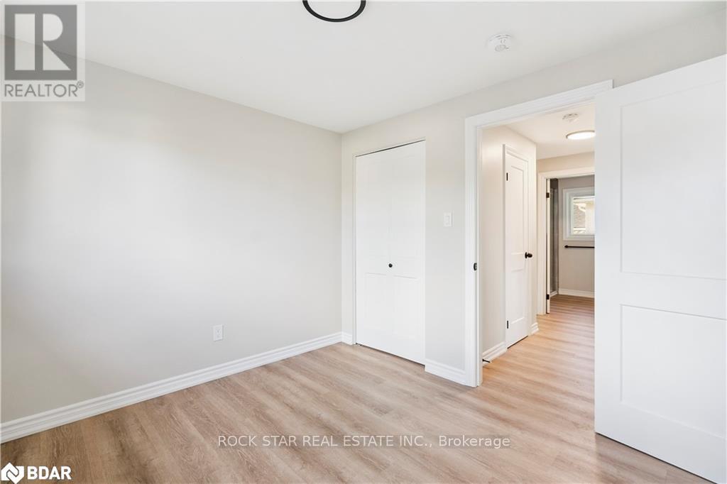 10 Sycamore Street, Hamilton, Ontario  L8T 3N7 - Photo 19 - X12461793