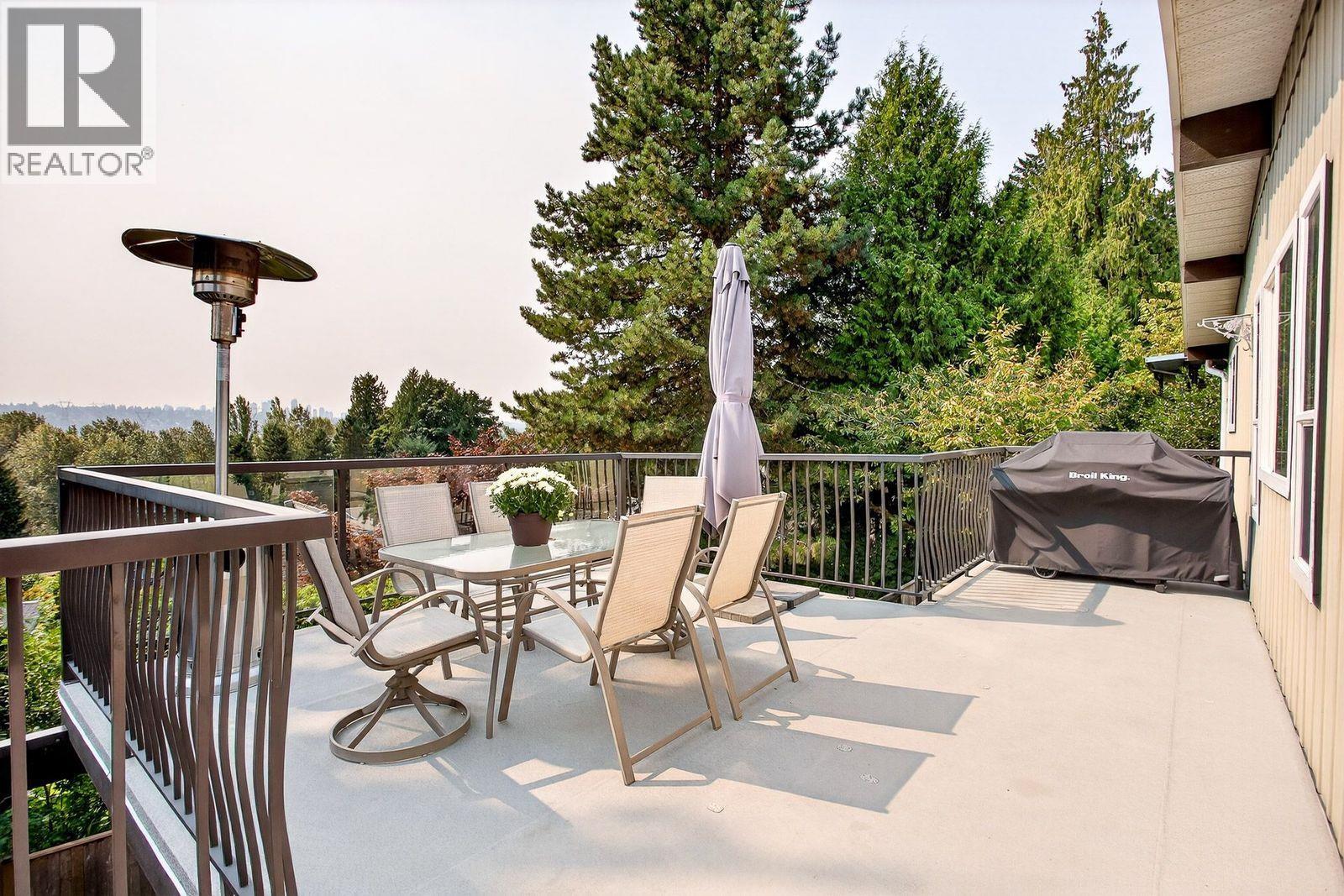 320 Dartmoor Drive, Coquitlam, British Columbia  V3K 5R3 - Photo 13 - R3058395