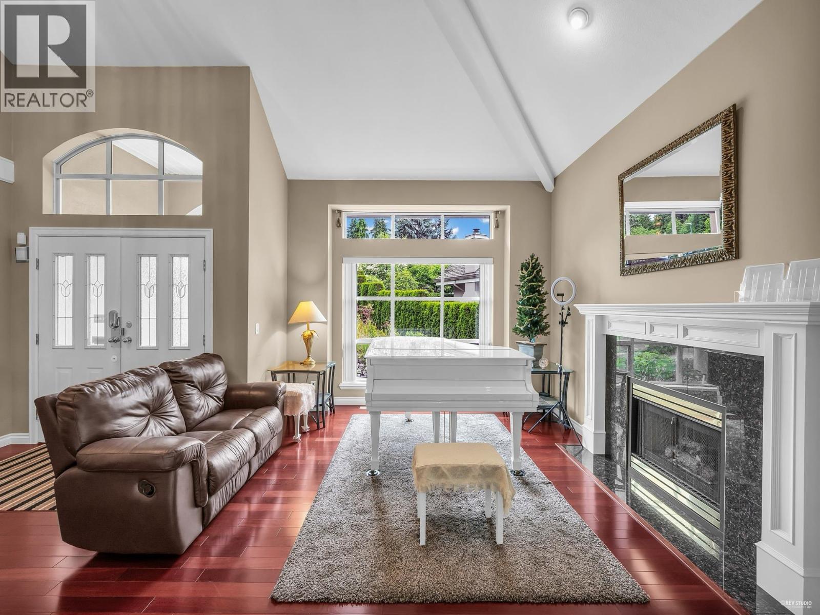 2620 Limestone Place, Coquitlam, British Columbia  V3E 2V1 - Photo 8 - R3058413