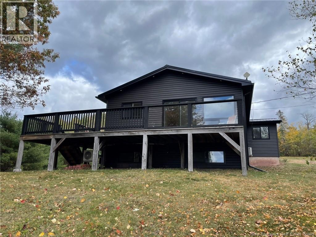 10 Campbell Lane, Cambridge-Narrows, New Brunswick
