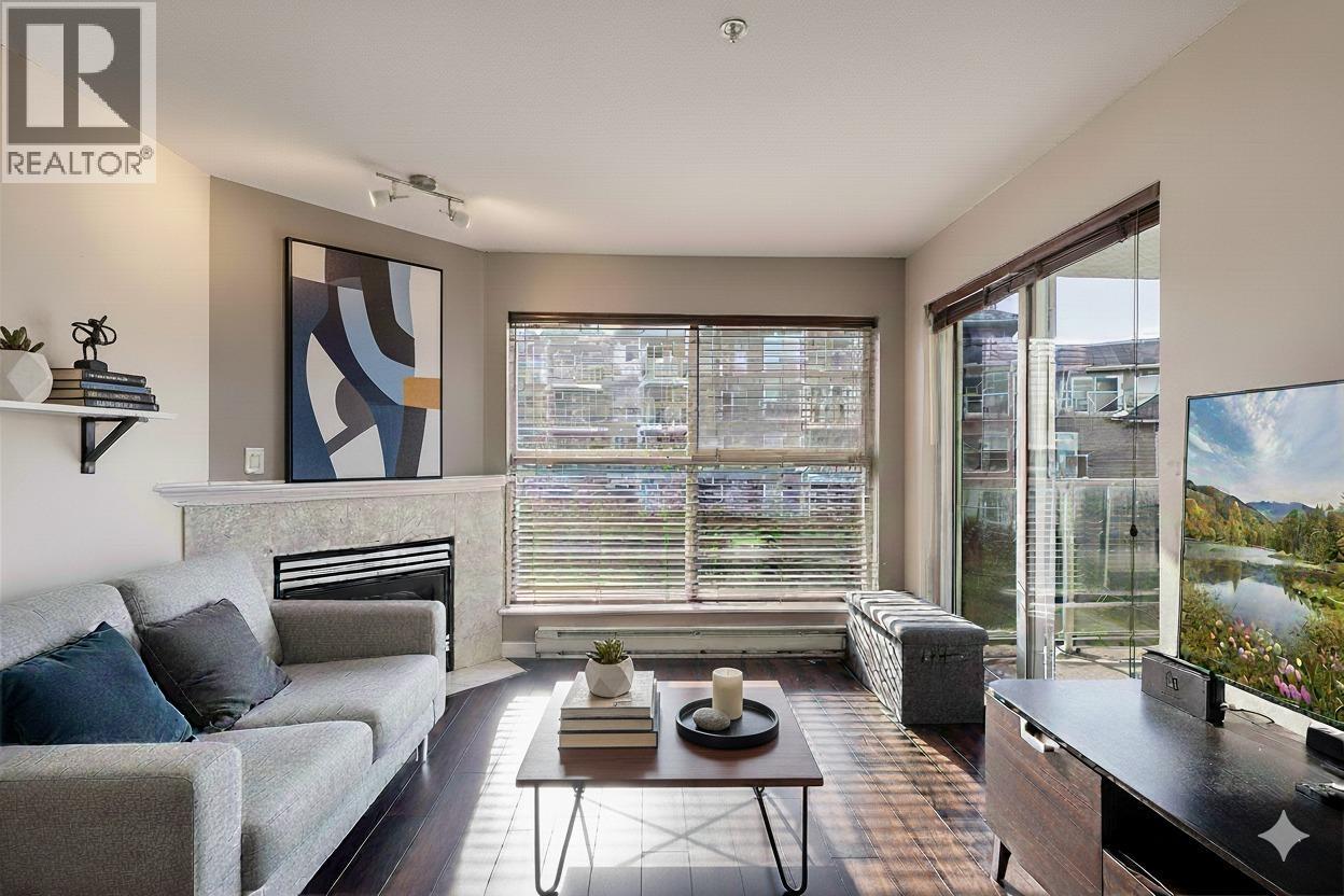 219 5880 Dover Crescent, Richmond, British Columbia  V7C 5P5 - Photo 1 - R3032721