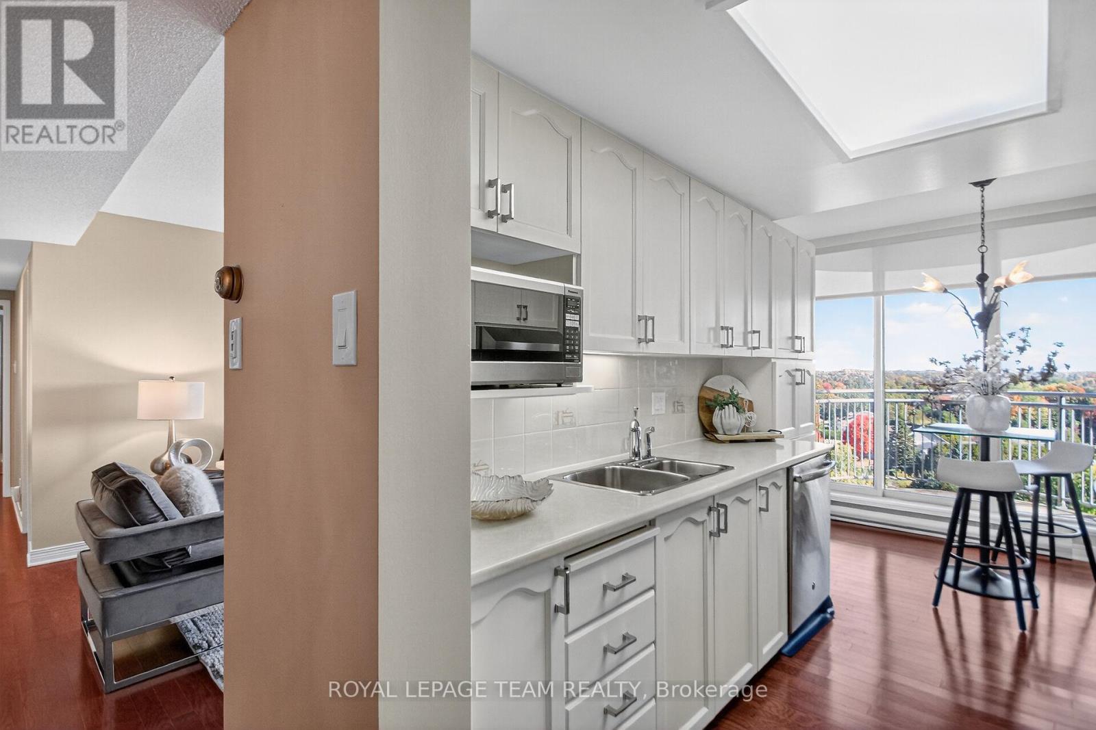 1008 - 100 Grant Carman Drive, Ottawa, Ontario  K2E 8B8 - Photo 6 - X12455860