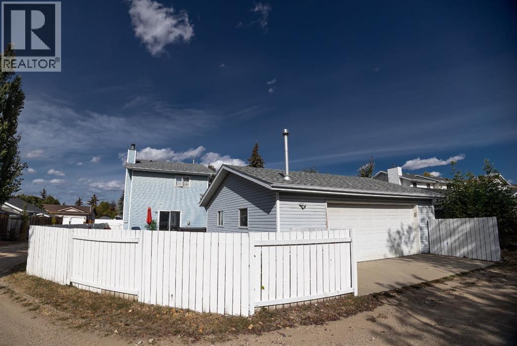 35 Depalme Street, Red Deer, Alberta  T4R 2G4 - Photo 24 - A2260349