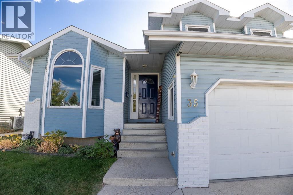 35 Depalme Street, Red Deer, Alberta  T4R 2G4 - Photo 2 - A2260349