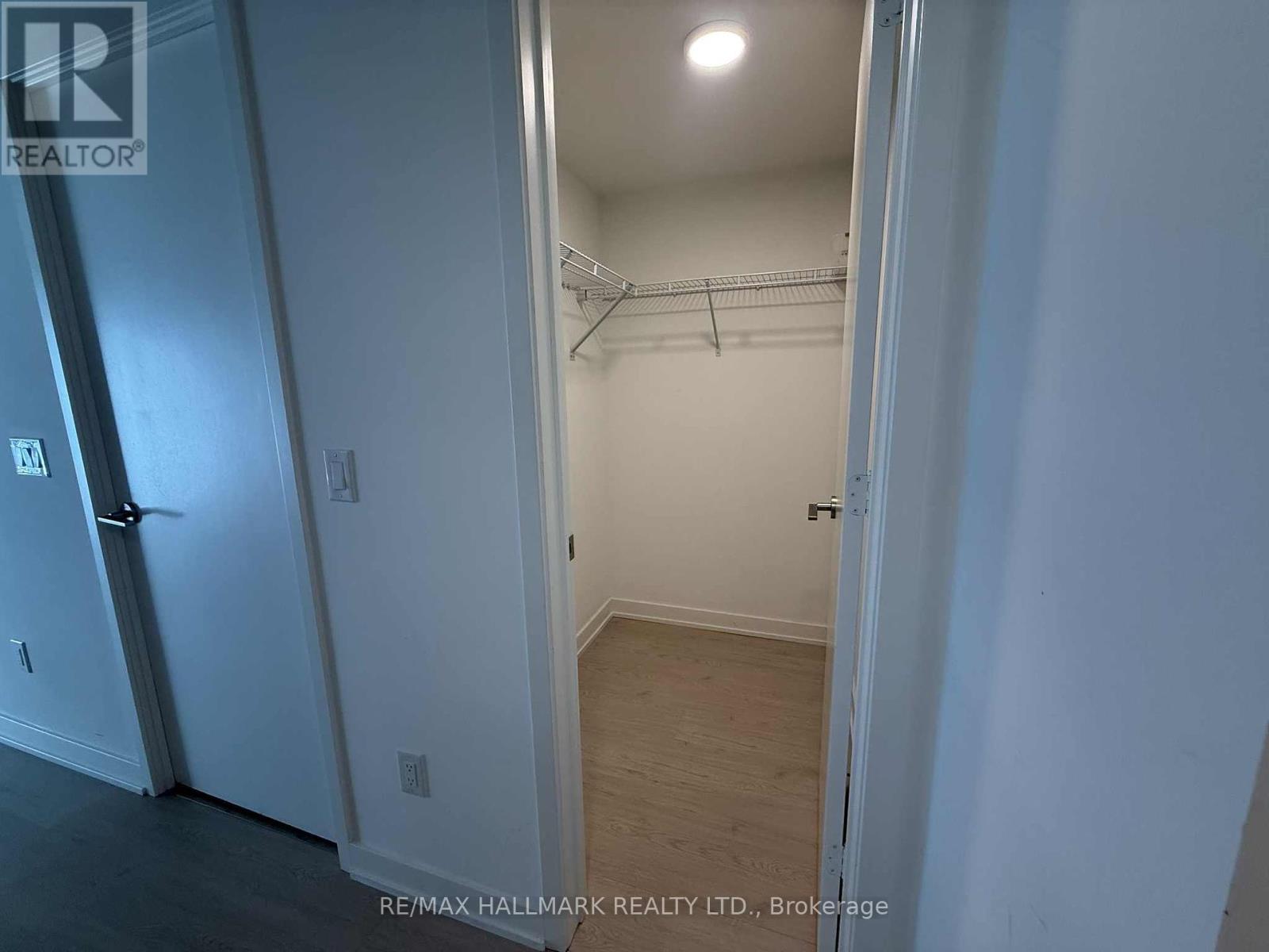 908 - 65 Mutual Street, Toronto, Ontario  M5B 0E5 - Photo 21 - C12444194