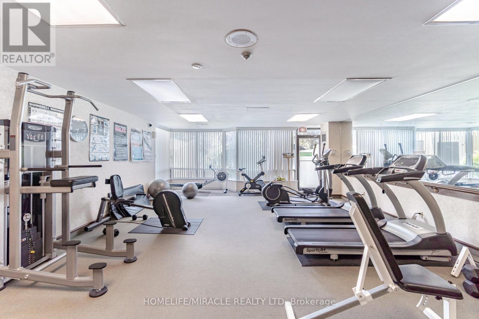 401 - 26 Hanover Road, Brampton, Ontario  L6S 4T2 - Photo 43 - W12461735