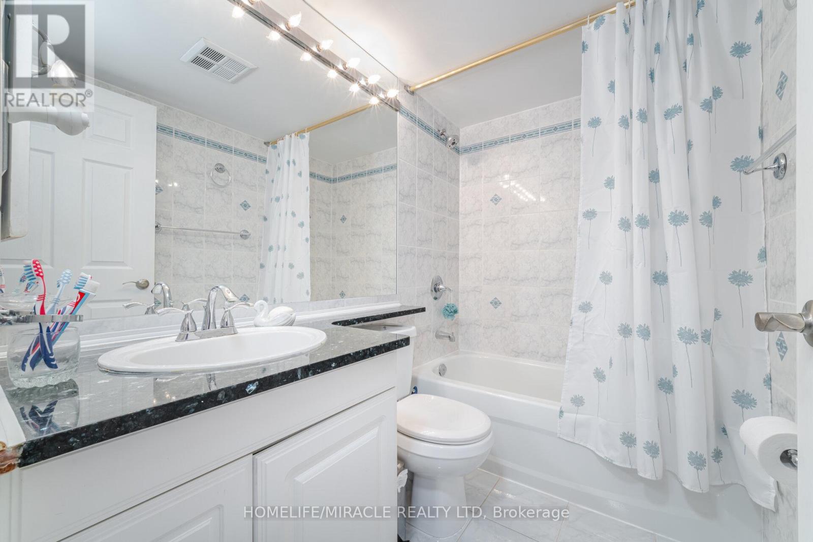 401 - 26 Hanover Road, Brampton, Ontario  L6S 4T2 - Photo 37 - W12461735