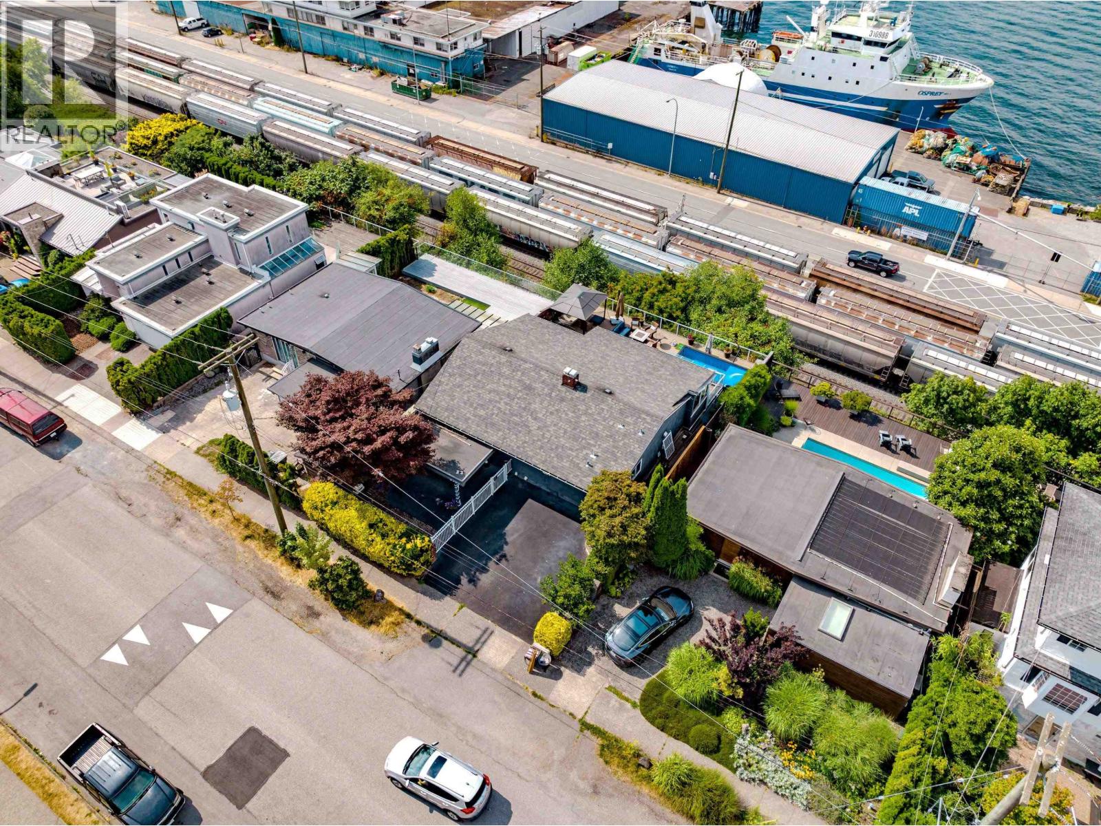 2385 Wall Street, Vancouver, British Columbia  V5L 1B8 - Photo 6 - R3058328