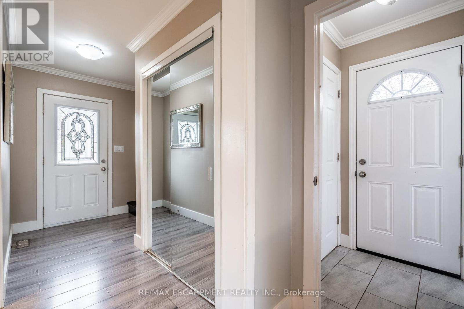 120 Chilton Drive, Hamilton, Ontario  L8J 1M5 - Photo 19 - X12461359