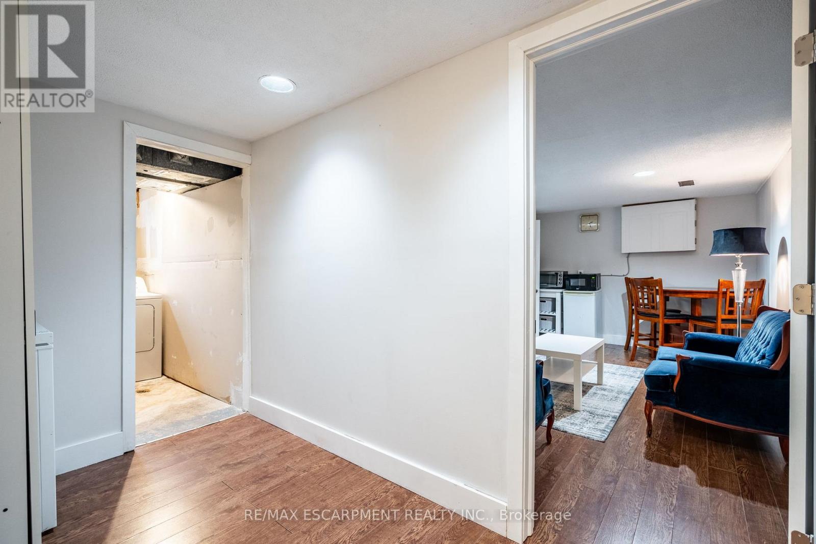 120 Chilton Drive, Hamilton, Ontario  L8J 1M5 - Photo 35 - X12461359