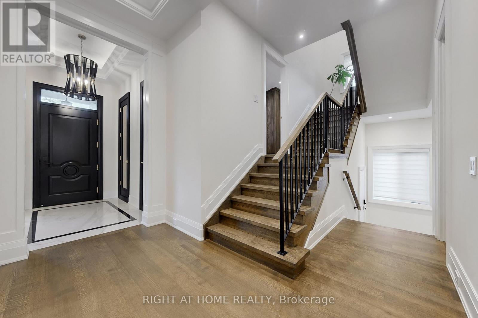 10 Aneta Circle, Toronto, Ontario  M2M 3J2 - Photo 23 - C12461838