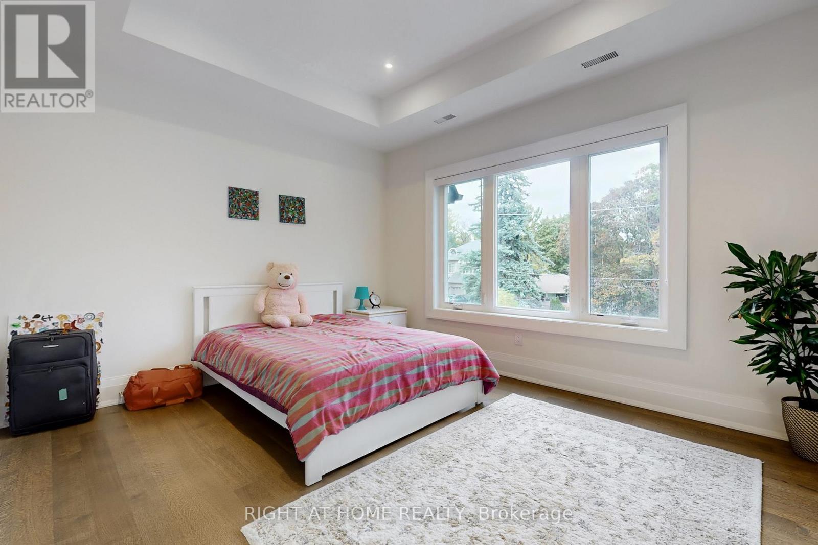 10 Aneta Circle, Toronto, Ontario  M2M 3J2 - Photo 32 - C12461838