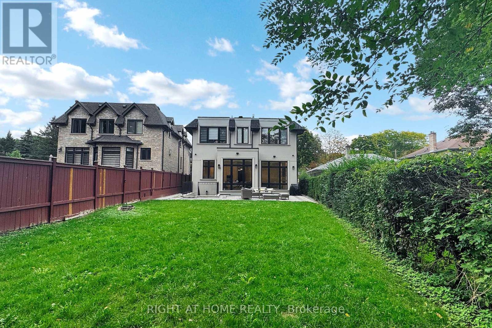 10 Aneta Circle, Toronto, Ontario  M2M 3J2 - Photo 47 - C12461838