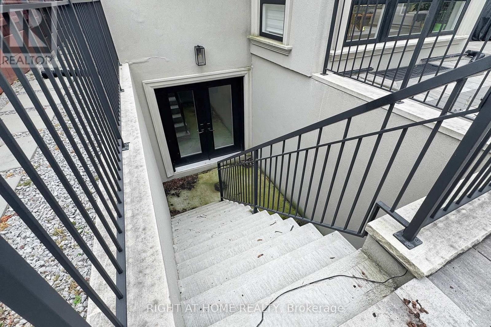 10 Aneta Circle, Toronto, Ontario  M2M 3J2 - Photo 48 - C12461838