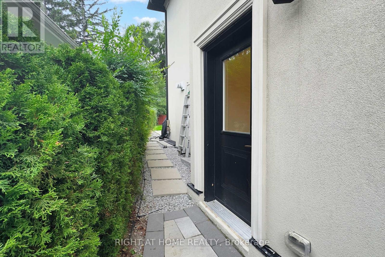 10 Aneta Circle, Toronto, Ontario  M2M 3J2 - Photo 50 - C12461838