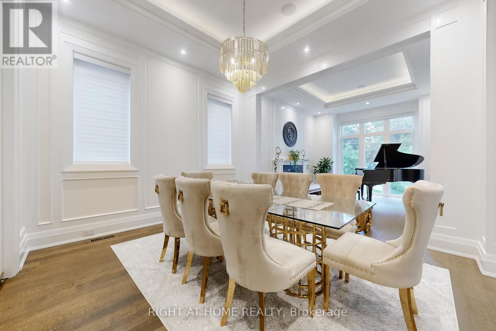 10 Aneta Circle, Toronto, Ontario  M2M 3J2 - Photo 6 - C12461838