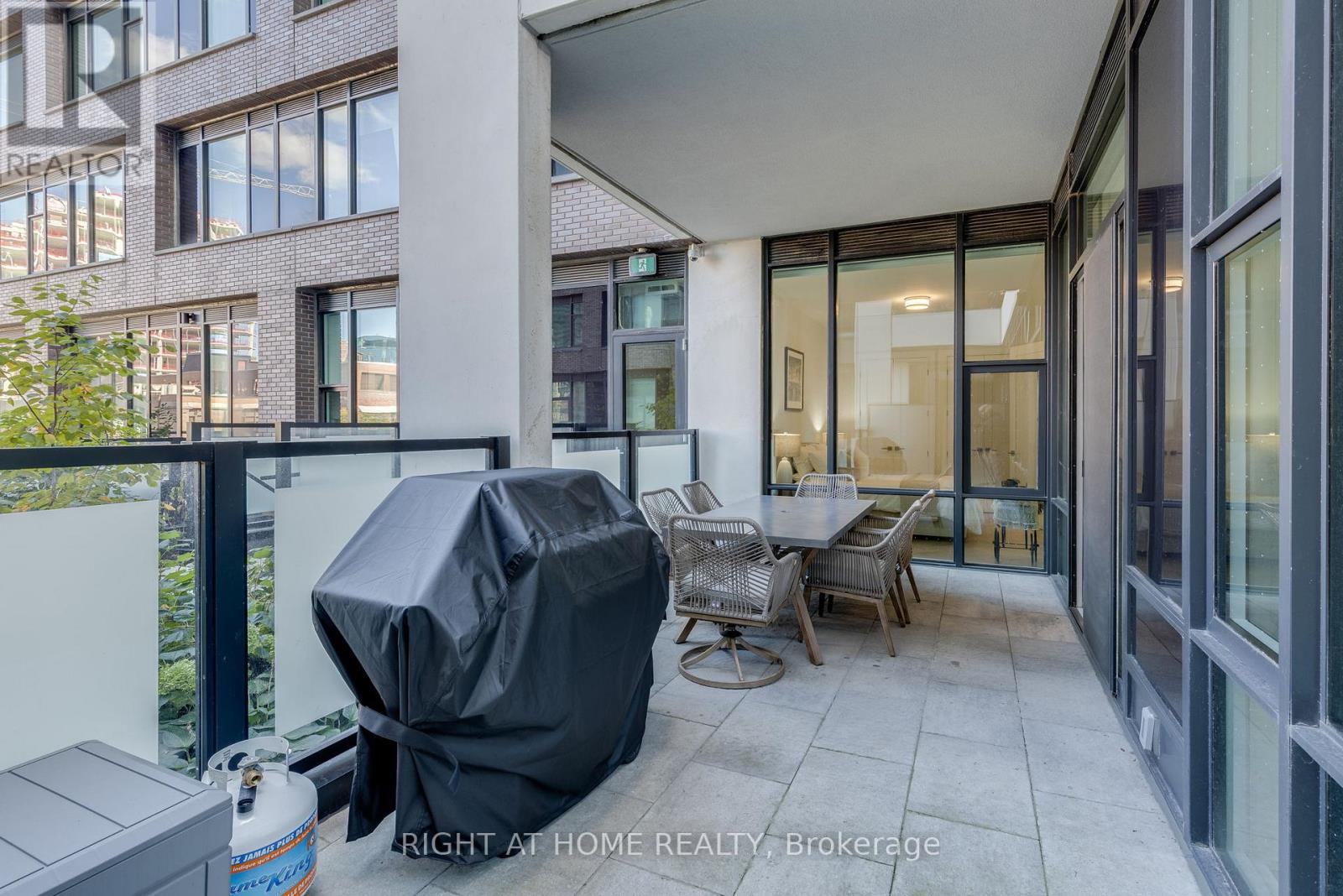 301 - 455 Wellington Street W, Toronto, Ontario  M5V 0V8 - Photo 29 - C12461841