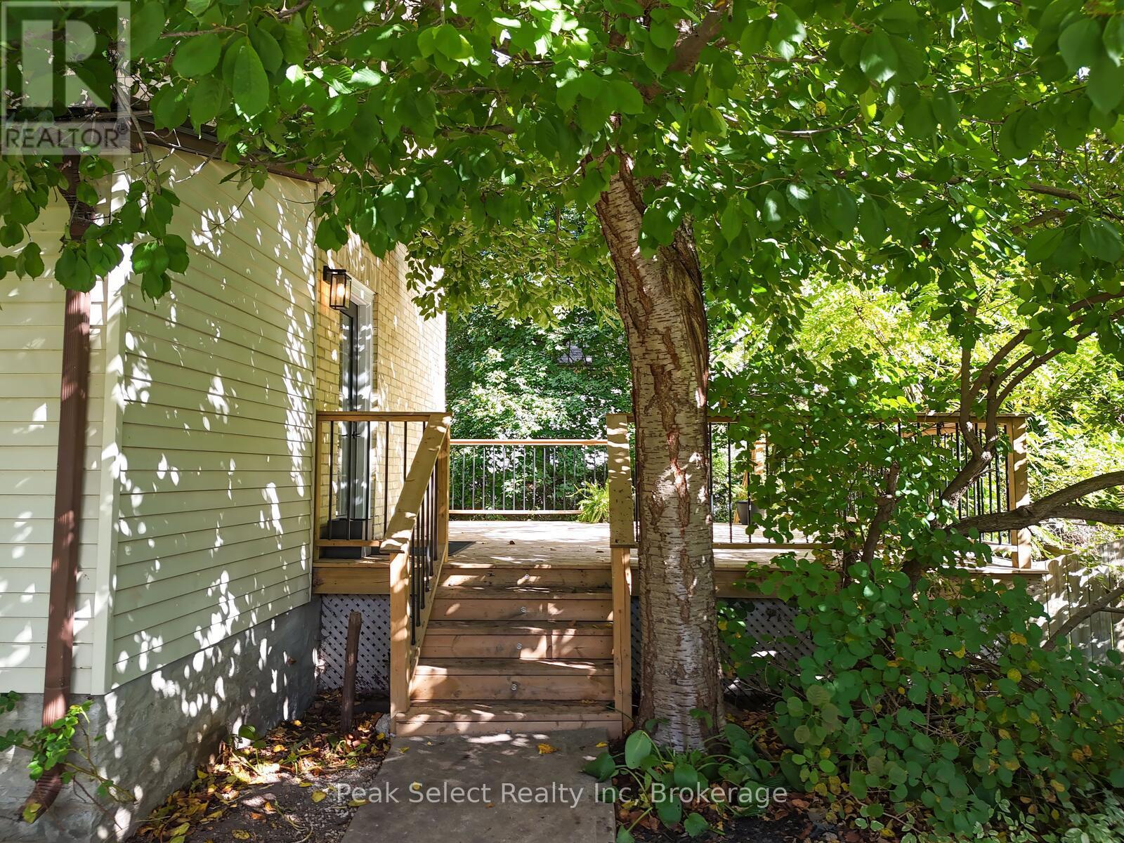 382 Queen Street E, St. Marys, Ontario  N4X 1B2 - Photo 6 - X12461718