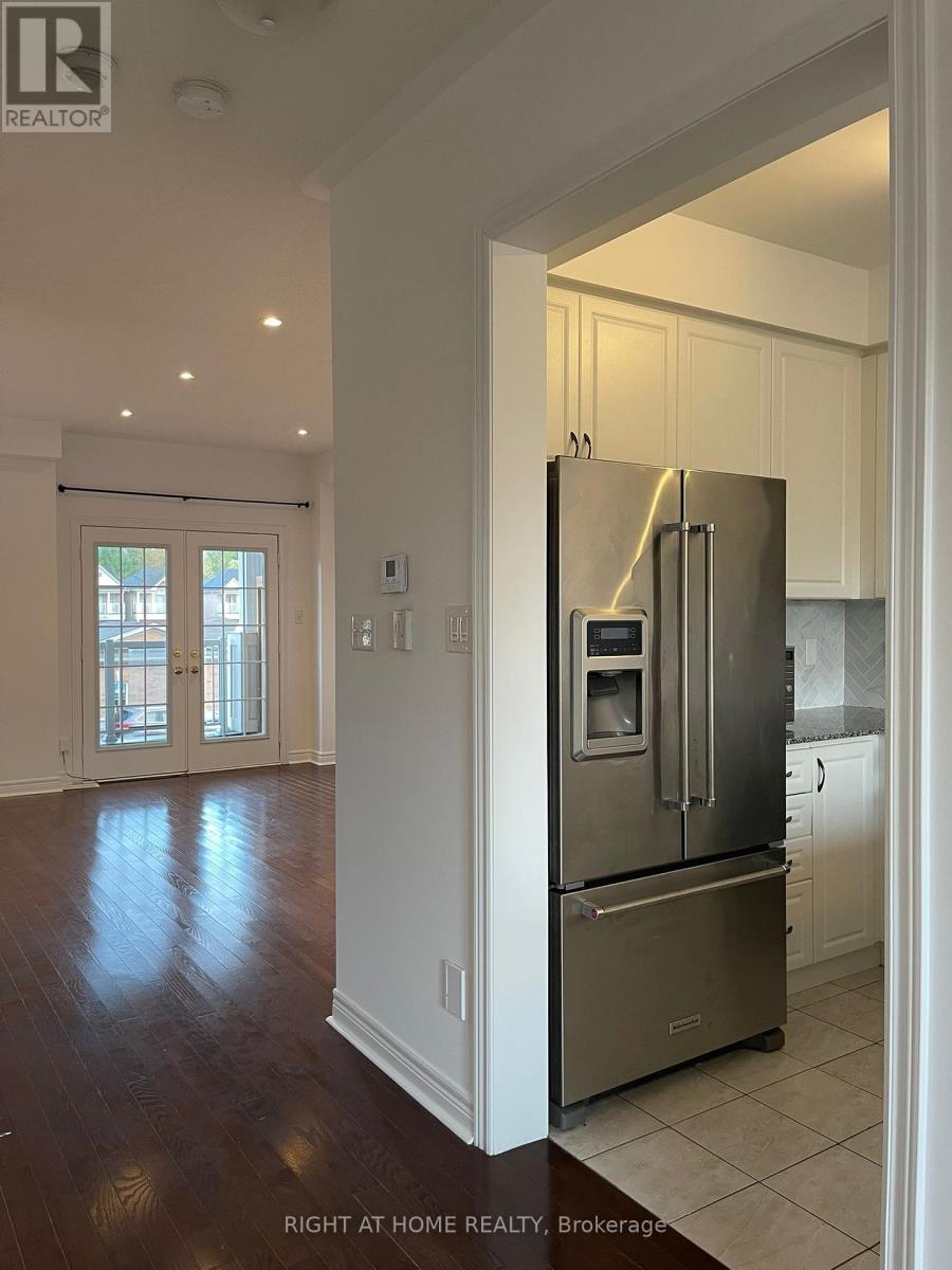 1505 Spinnaker Mews, Pickering, Ontario  L1X 0C8 - Photo 14 - E12461843