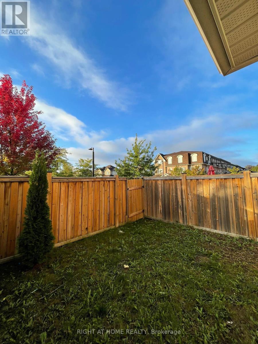 1505 Spinnaker Mews, Pickering, Ontario  L1X 0C8 - Photo 7 - E12461843