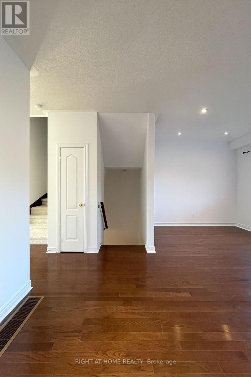1505 Spinnaker Mews, Pickering, Ontario  L1X 0C8 - Photo 9 - E12461843