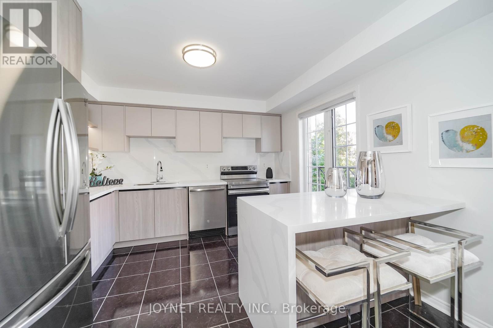 243 Yellowood Circle, Vaughan, Ontario  L4J 8M2 - Photo 20 - N12460676