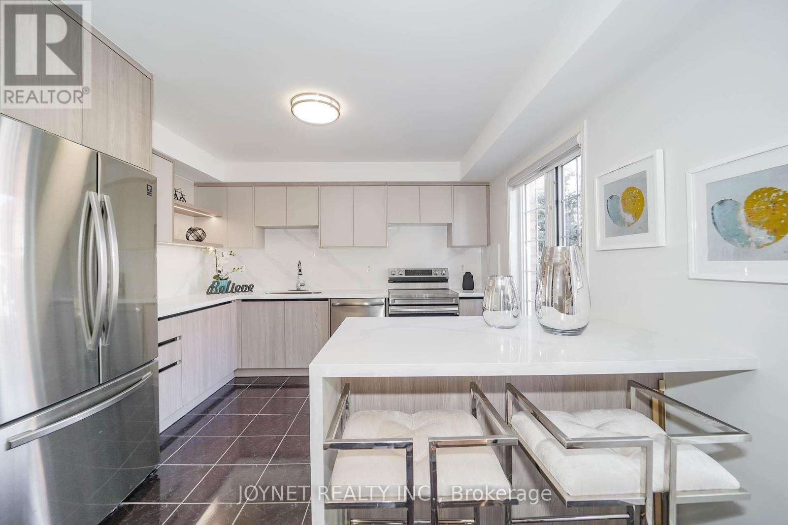243 Yellowood Circle, Vaughan, Ontario  L4J 8M2 - Photo 18 - N12460676