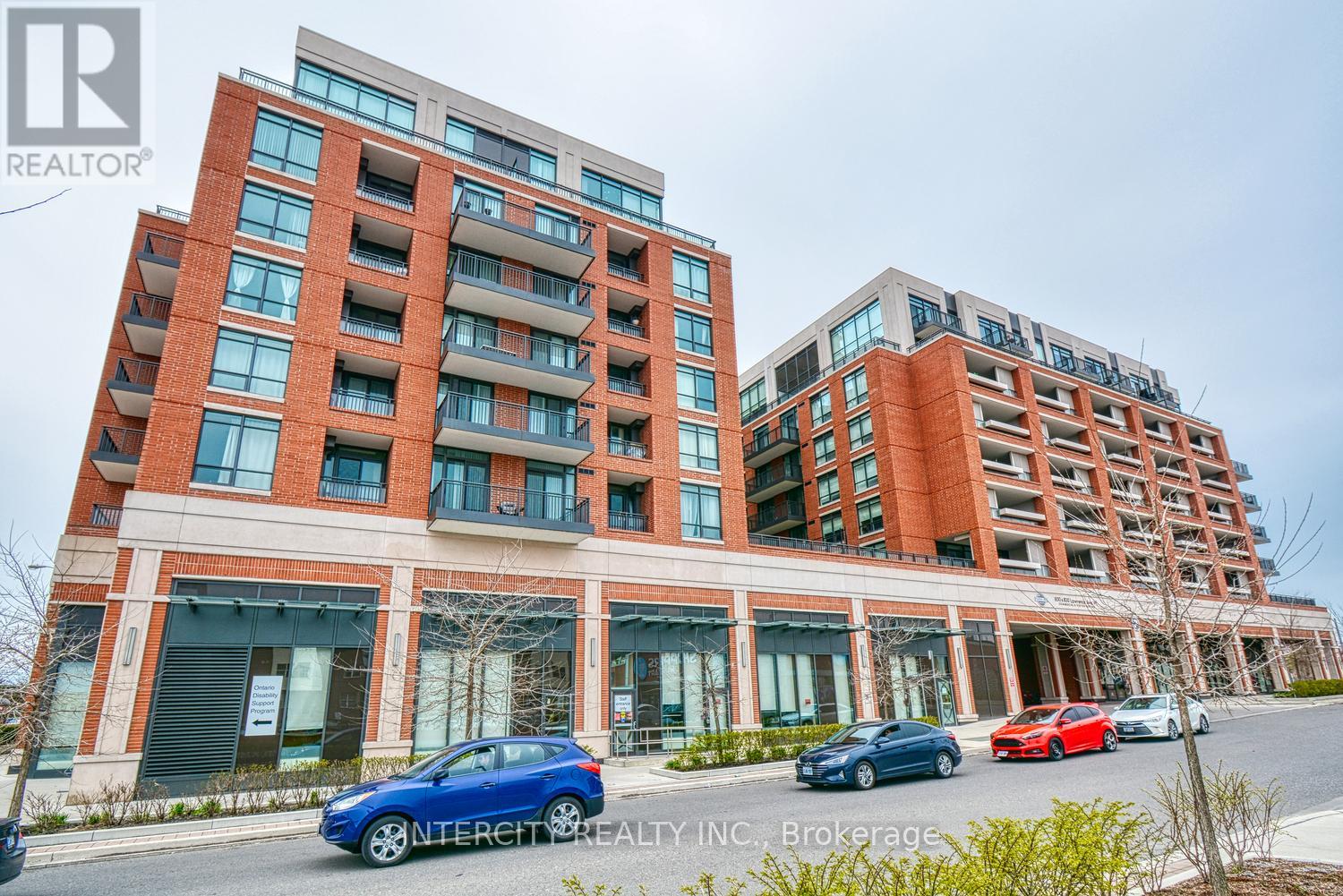 2104 - 800 LAWRENCE AVENUE W, Toronto, Ontario