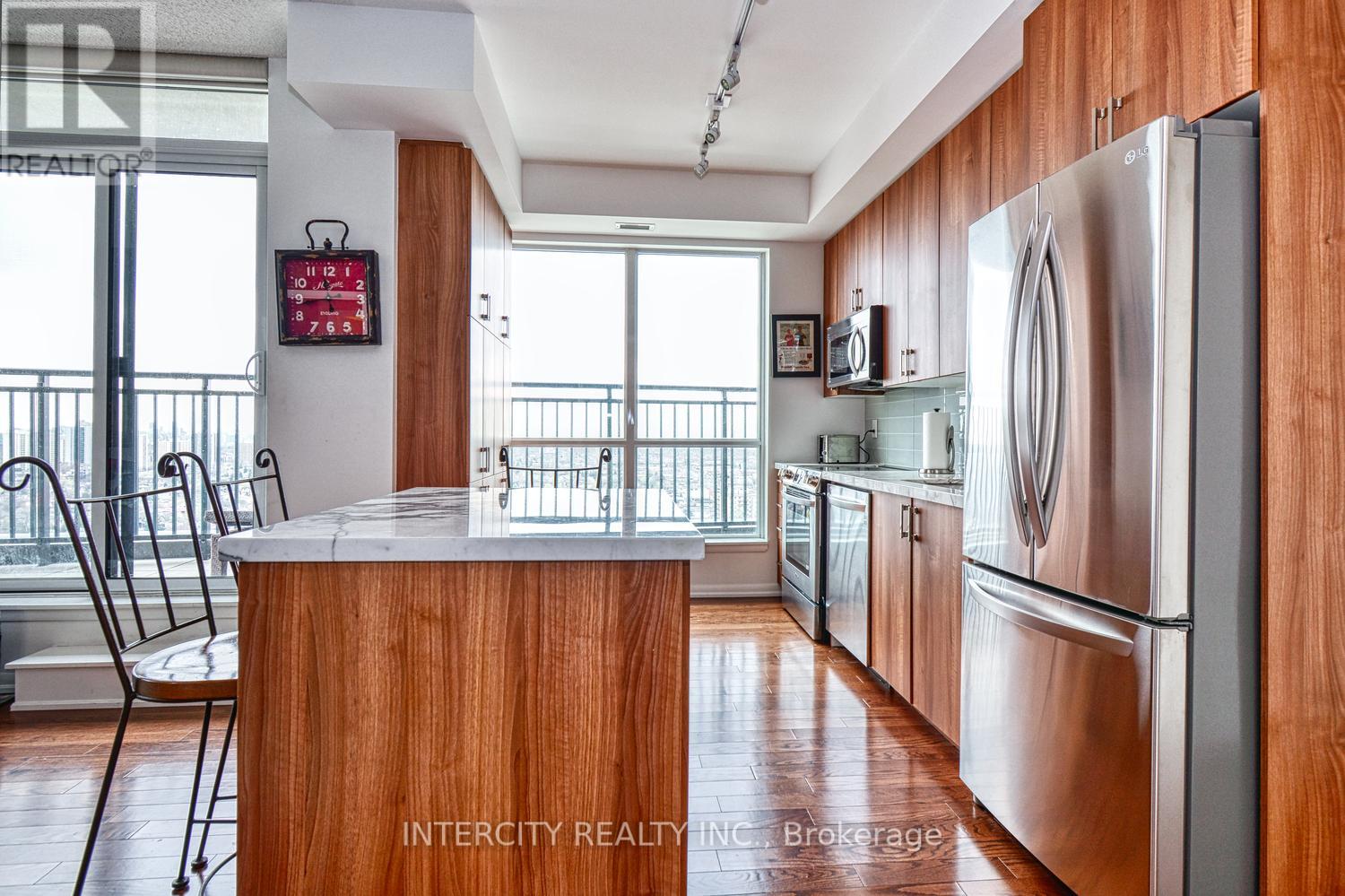 2104 - 800 Lawrence Avenue W, Toronto, Ontario  M6A 1C3 - Photo 4 - W12461837