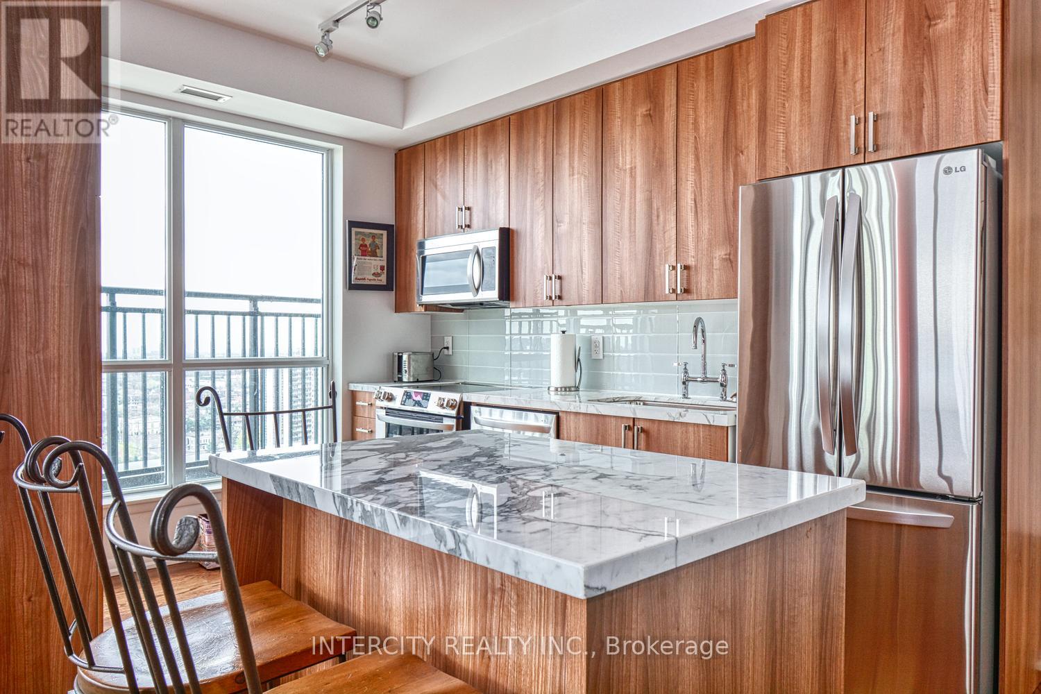 2104 - 800 Lawrence Avenue W, Toronto, Ontario  M6A 1C3 - Photo 7 - W12461837