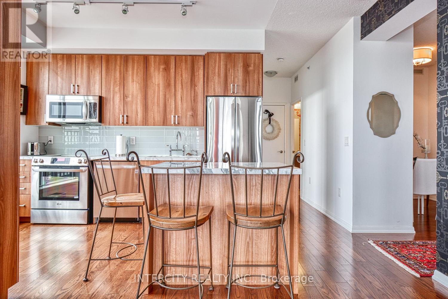 2104 - 800 Lawrence Avenue W, Toronto, Ontario  M6A 1C3 - Photo 8 - W12461837