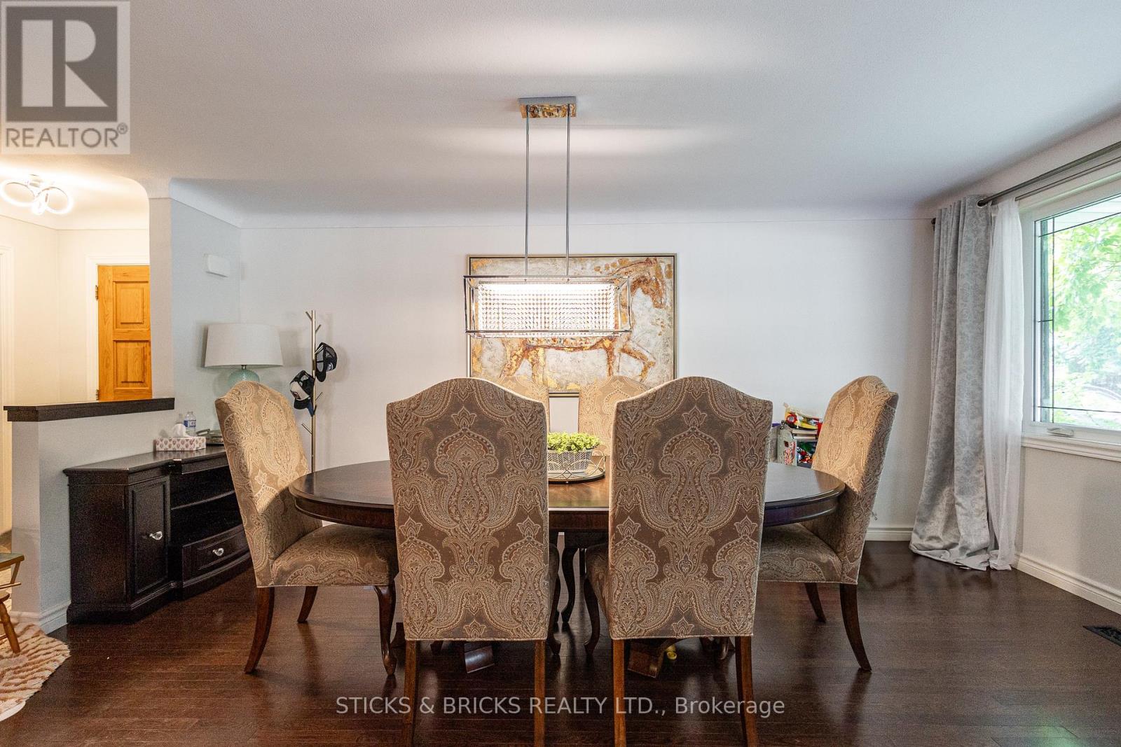 2530 Dorchester Road, Niagara Falls, Ontario  L2J 2Y8 - Photo 12 - X12461863