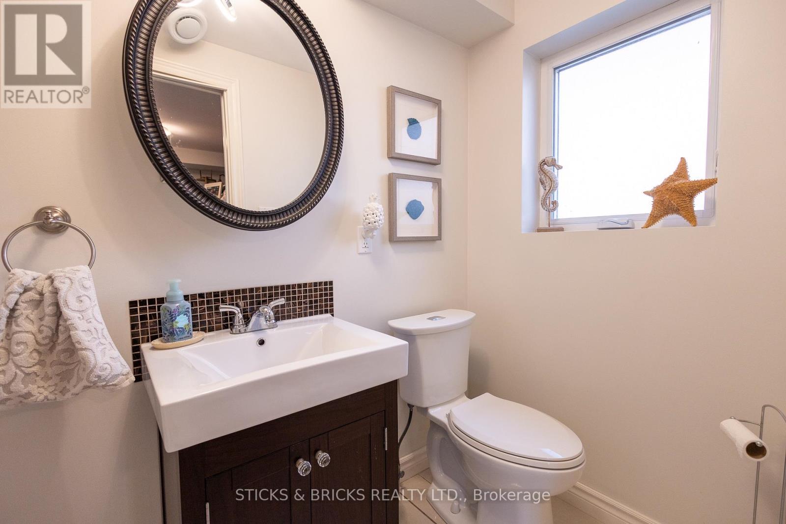 2530 Dorchester Road, Niagara Falls, Ontario  L2J 2Y8 - Photo 24 - X12461863
