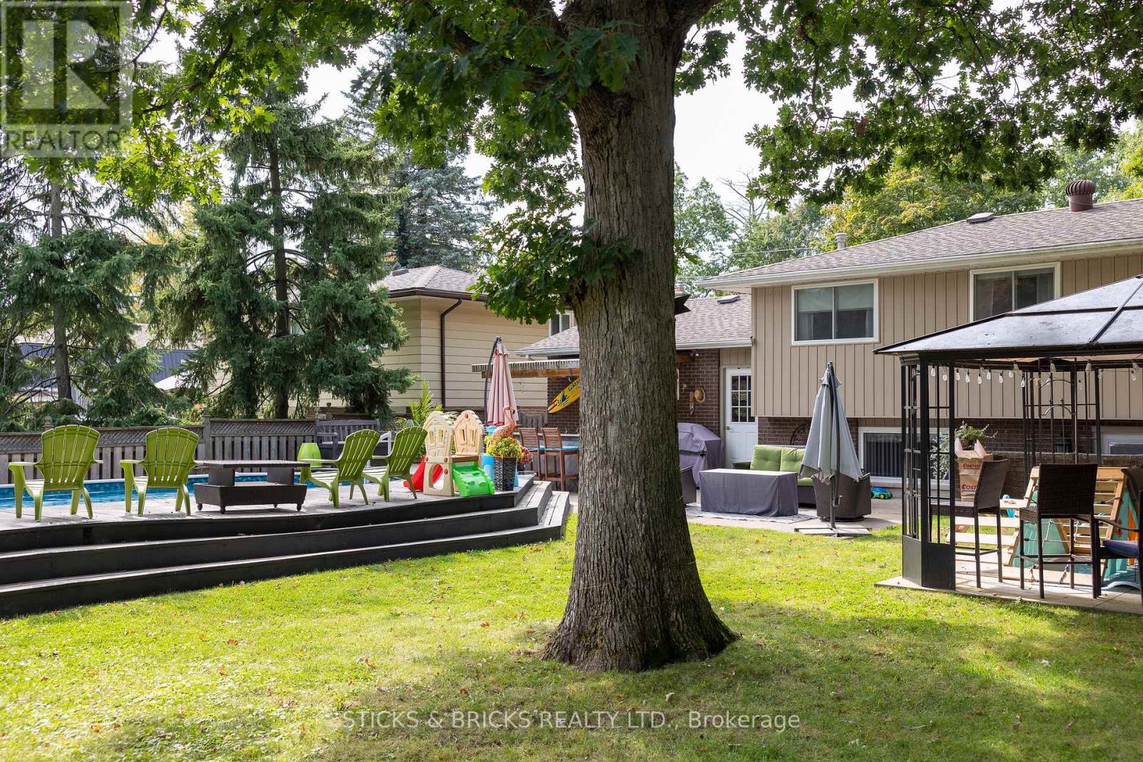 2530 Dorchester Road, Niagara Falls, Ontario  L2J 2Y8 - Photo 31 - X12461863