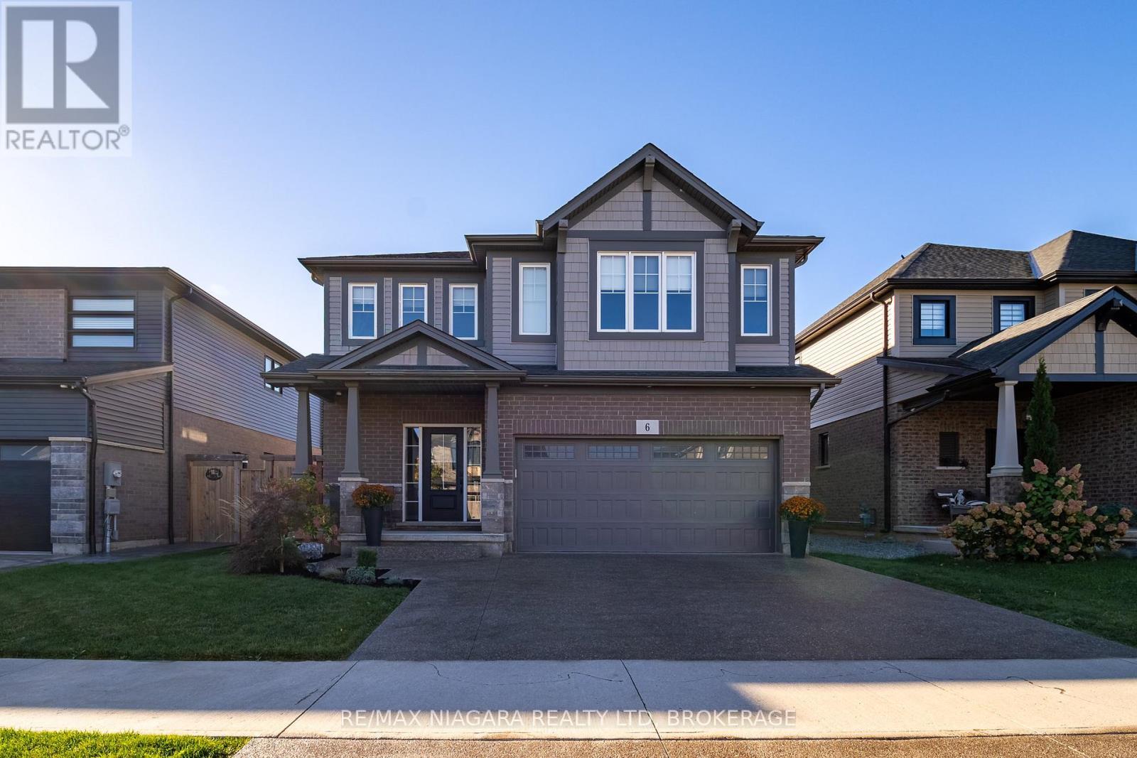 6 MYRTLE STREET N, Pelham, Ontario