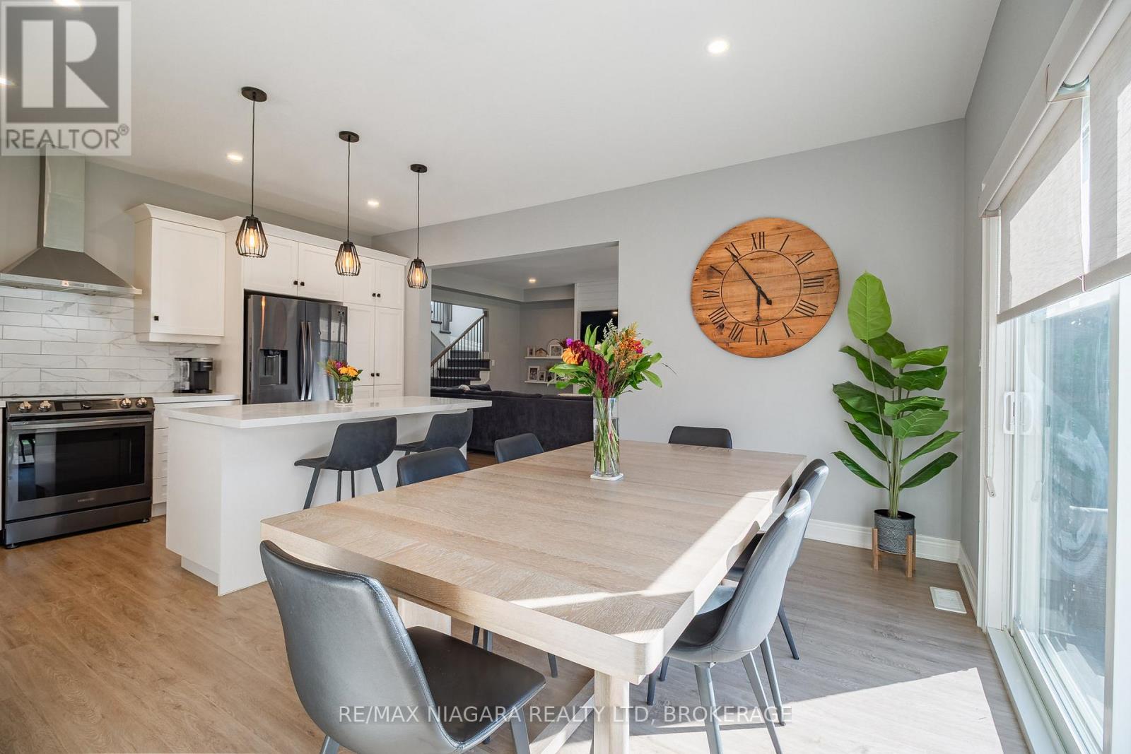 6 Myrtle Street N, Pelham, Ontario  L0S 1E6 - Photo 19 - X12461868