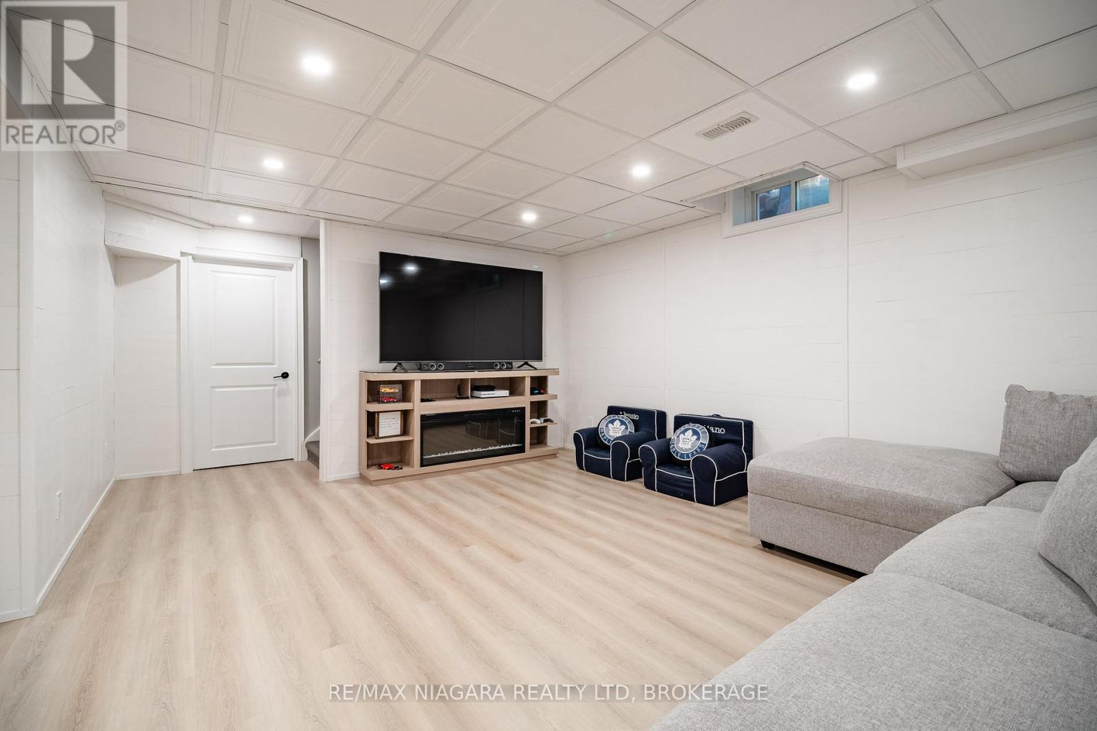 6 Myrtle Street N, Pelham, Ontario  L0S 1E6 - Photo 31 - X12461868